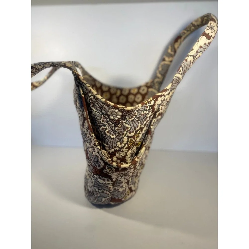 Vera Bradley Purse Hobo Bag Brown Floral Flowers Quilted Magnetic Closure